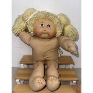 1985 Coleco  Cabbage patch Kids Blonde Hair Doll with Blue Eyes Pre-owned